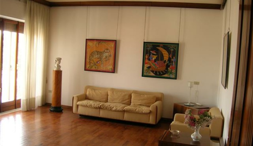 Apartment Via Matteo Renato Imbriani Napoli - Apt 17728