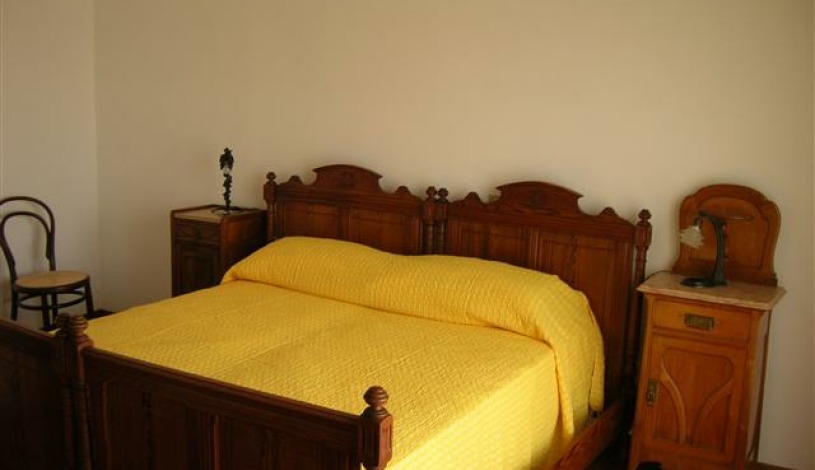 Apartment Via Matteo Renato Imbriani Napoli - Apt 17728