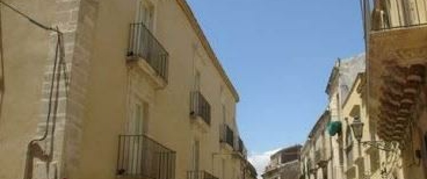 Apartment Via Salomone Siracusa - Apt 15170