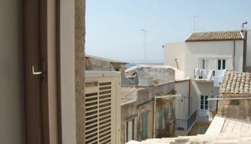 Apartment Via Salomone Siracusa - Apt 15184