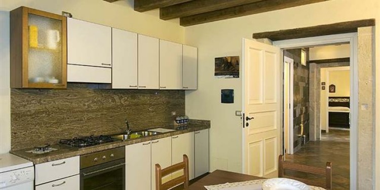 3-bedroom Apartment Siracusa Ortigia with kitchen for 6 persons