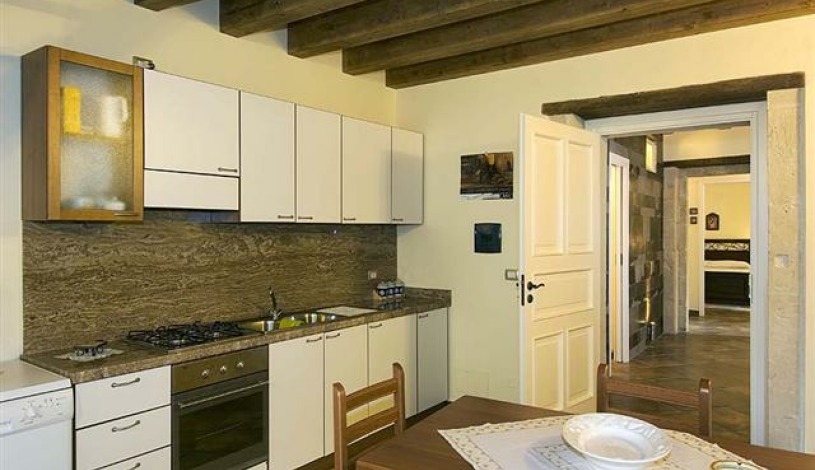 Apartment Via Santa Teresa Siracusa - Apt 20603