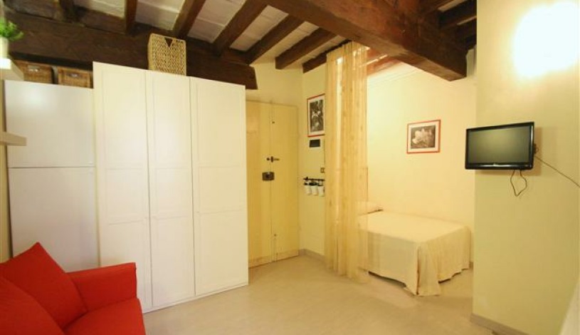 Apartment Via Toscanella Firenze - Apt 21777