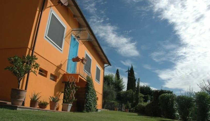 Apartment Via Villa Fontana Lucca - Apt 35925