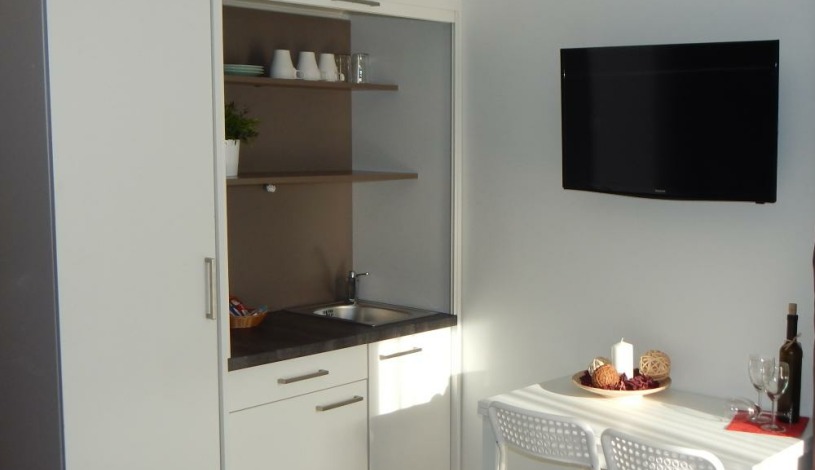 BookClever Apartments Prague Praha - Pink House apartments 3 - Studio 4 os. podkroví-3.patro, Pink House 5 a 8 - Studio 3 os. , Pink House apartments 2 - Studio pro 3 os. podkroví -3.patro, Pink House 6 a 9 - Studio 4 os. , Pink House apartments 4 (druhé patro) a 7(první patro) - Apartmány pro 5 os.