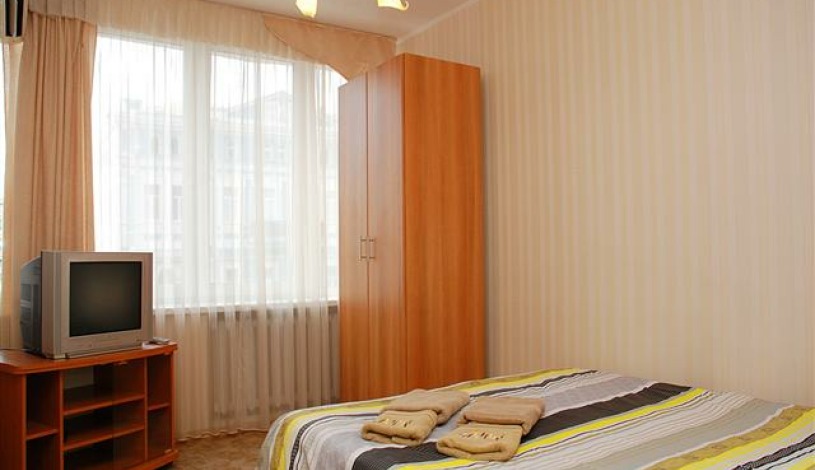 Apartment Volodymyrska Kiev