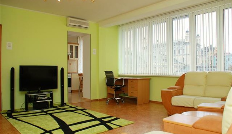 Apartment Volodymyrska Kiev