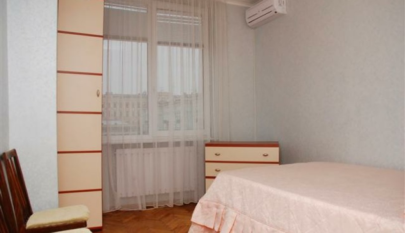 Apartment Volodymyrska Kiev - Apt 18816