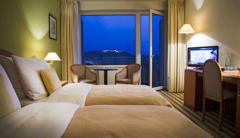 Orea Hotel Voroněž Brno - Deluxe double/twin pokoj- Klimatizovaný