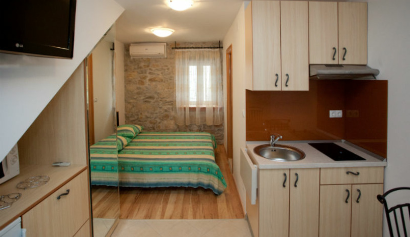 Apartment Vrh Lučac Split - Apt 23239