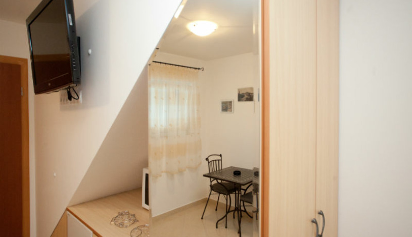 Apartment Vrh Lučac Split - Apt 23239