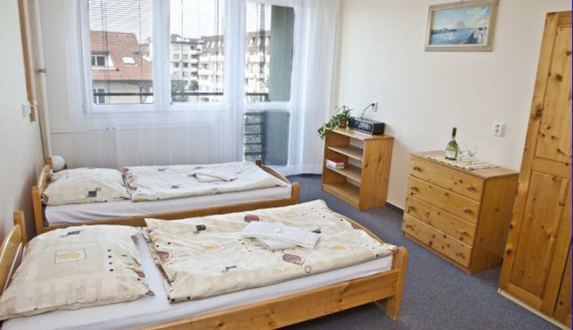 VŠ kolej Volha Praha - Hotelový pokoj