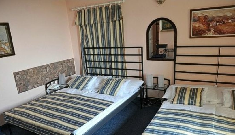 Hotel White House Praha - Four bedded room