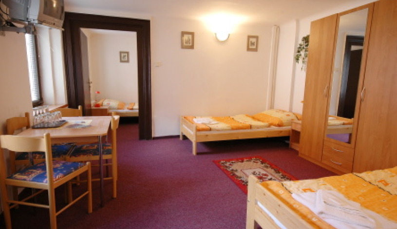 U dvou zlatých klíčů Praha - Apartmá (3 osoby), Apartmá (4 osoby)