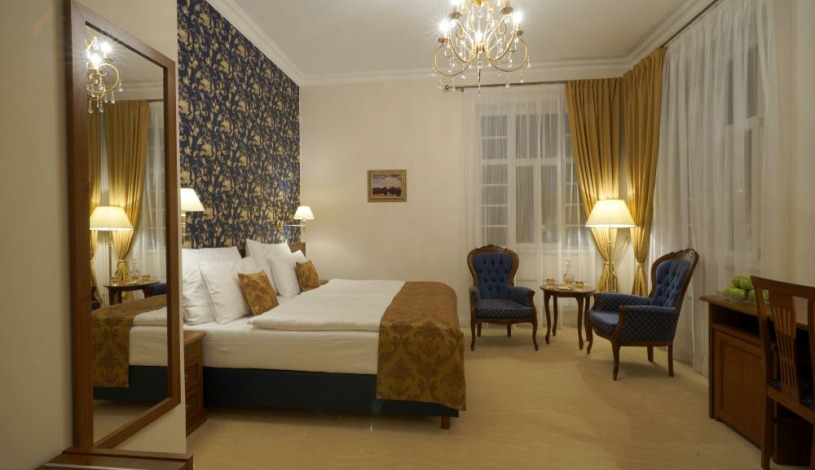 Hotel Katerina Znojmo - Dvojlůžkový pokoj typu Standart s panoramatickým výhledem