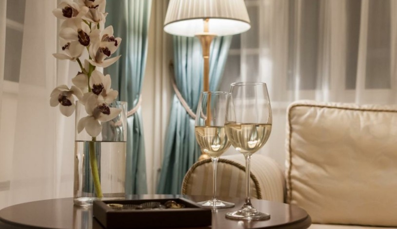 Hotel Katerina Znojmo - Dvojlůžkový pokoj typu Standart s panoramatickým výhledem