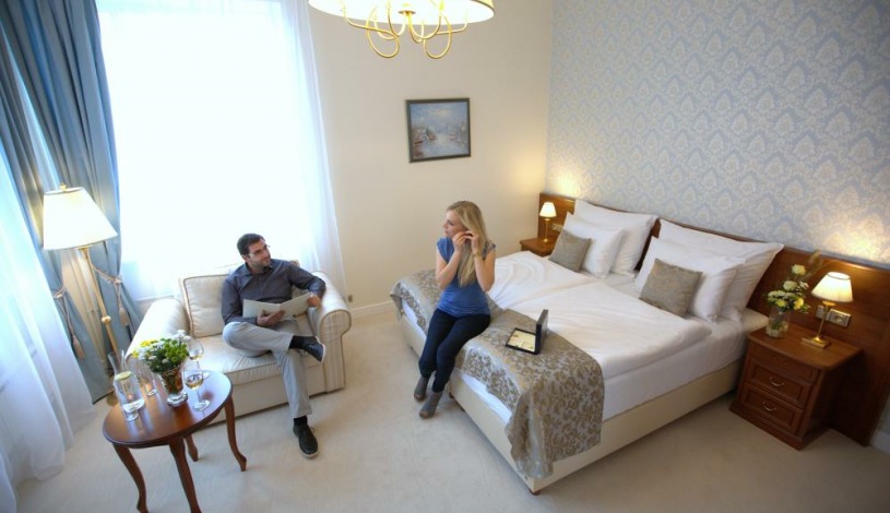 Hotel Katerina Znojmo - Dvojlůžkový pokoj typu Standart s panoramatickým výhledem